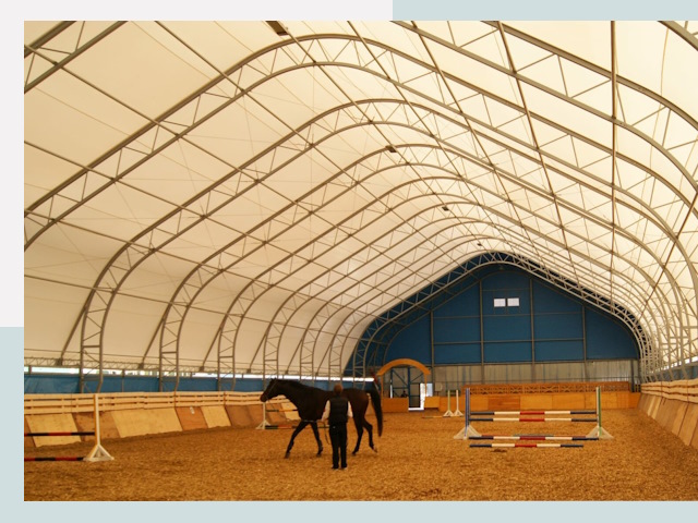 Строительство конных манежей в Владивостоке