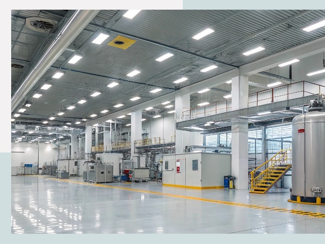 Освещение ангаров в Владивостоке от 610 руб. - Эффективные решения