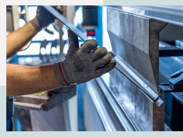 Гибка металла в Владивостоке